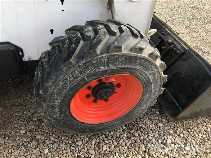 Bobcat S 300 Mini Pale Gommate