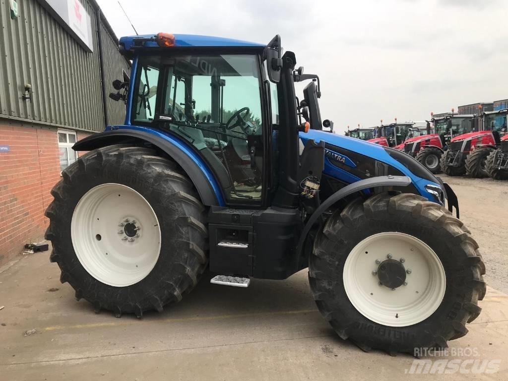 Valtra G 135 A Trattori
