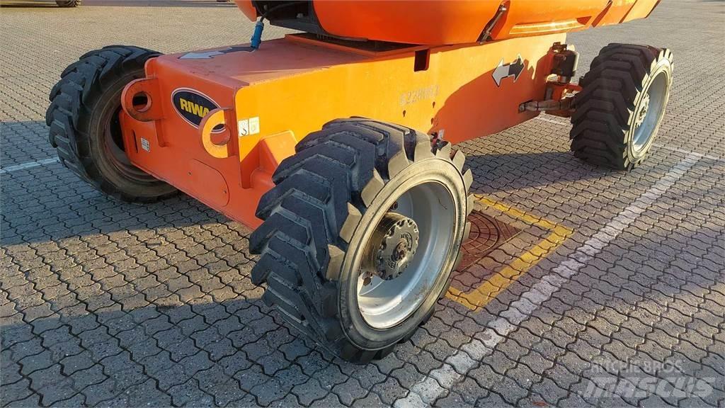 JLG 860SJ Piattaforme a braccio telescopico