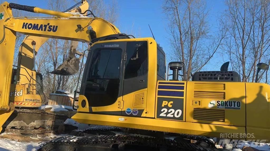 Komatsu PC 220-8 Escavatori cingolati