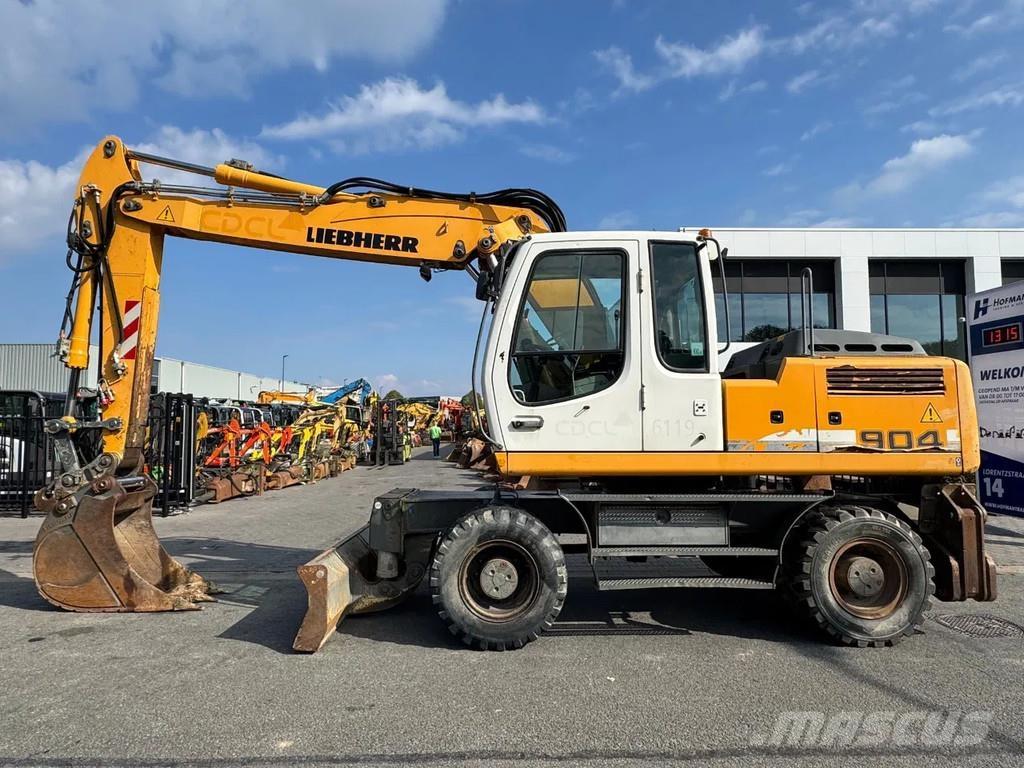 Liebherr A904C Escavatori gommati