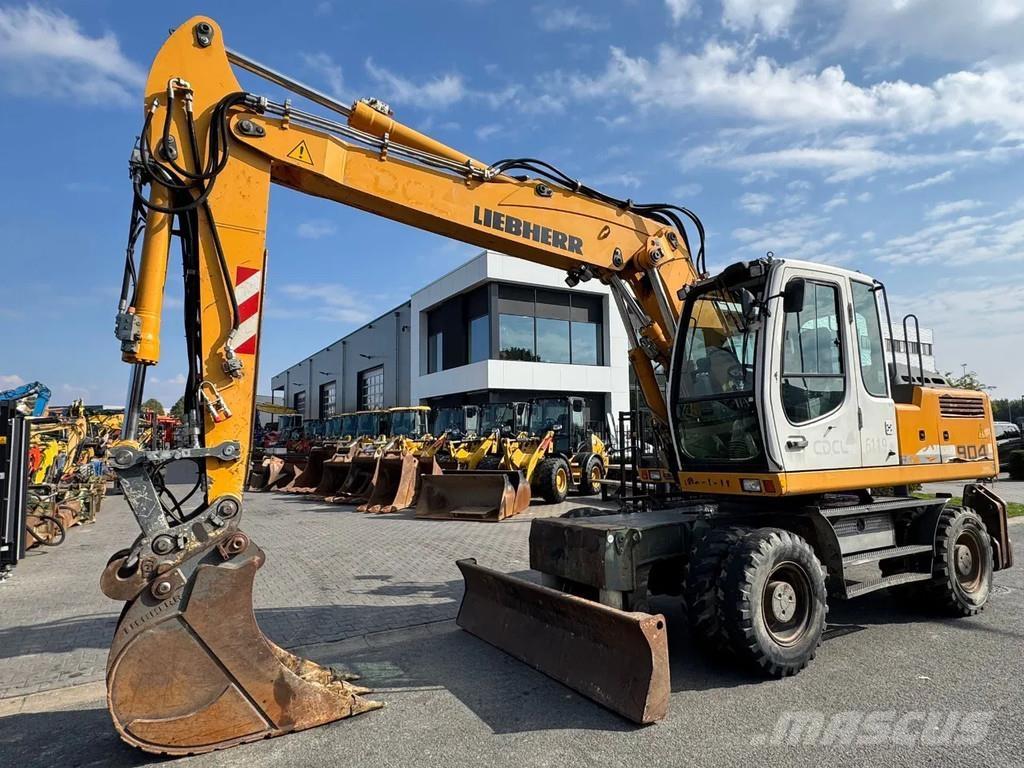Liebherr A904C Escavatori gommati