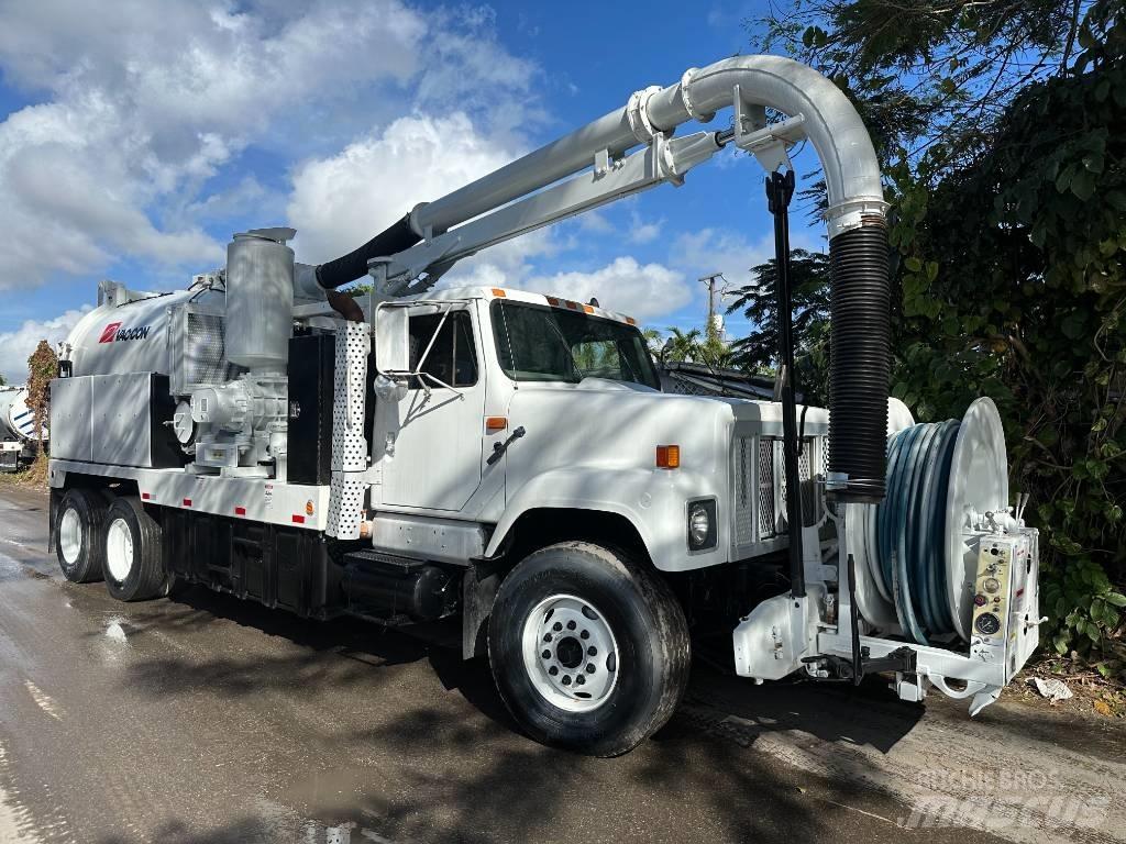 International F 2554 Camion autospurgo