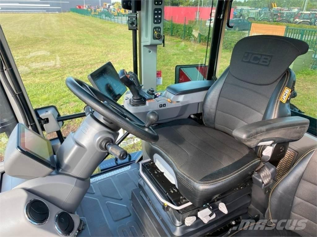 JCB 4220 ICON Trattori