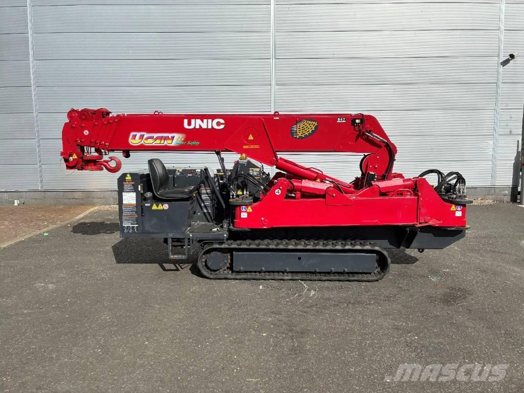Unic URW-547 Mini gru