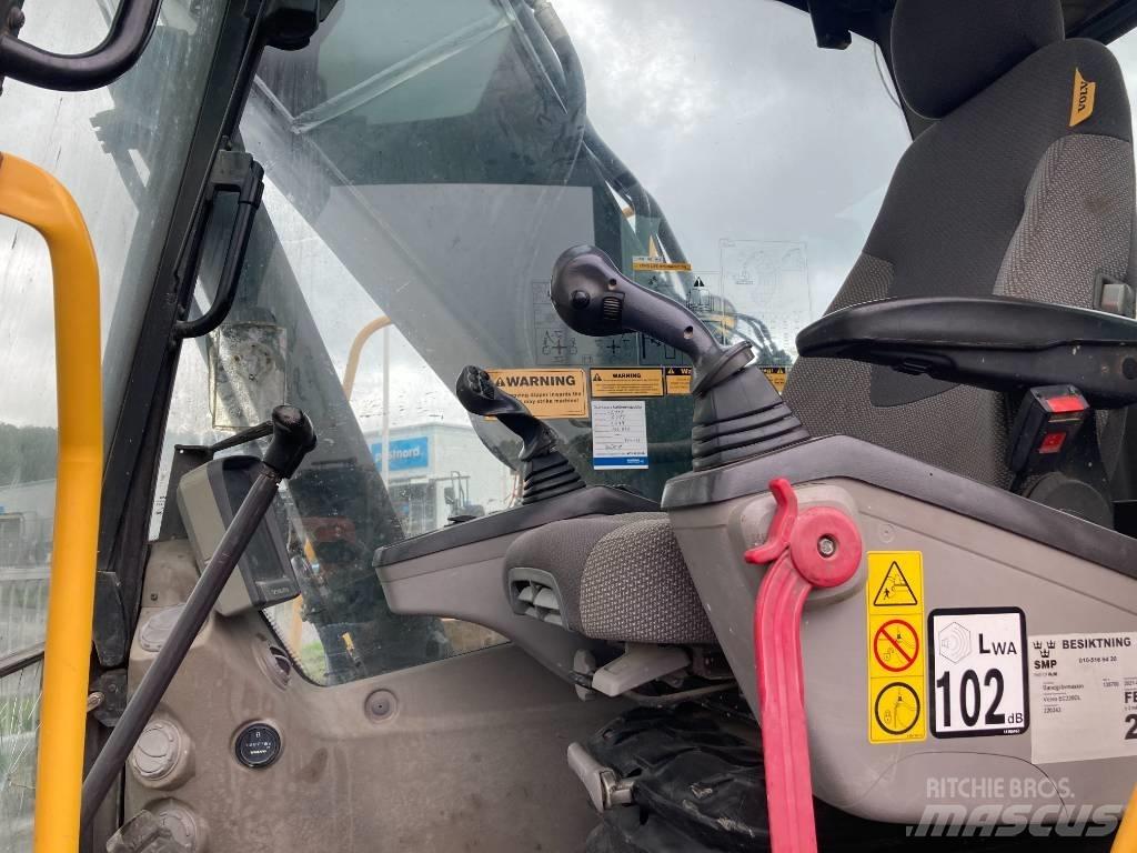 Volvo EC 220 DL Escavatori cingolati