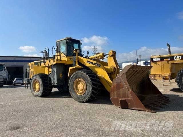 Komatsu WA 600-6 Pale gommate