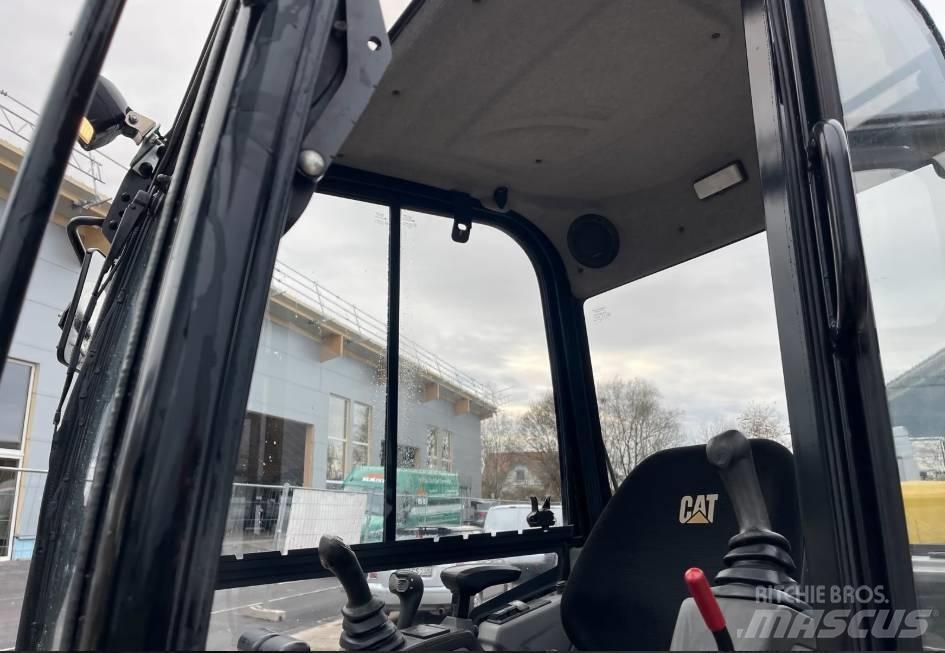 CAT 301.7 D Miniescavatori