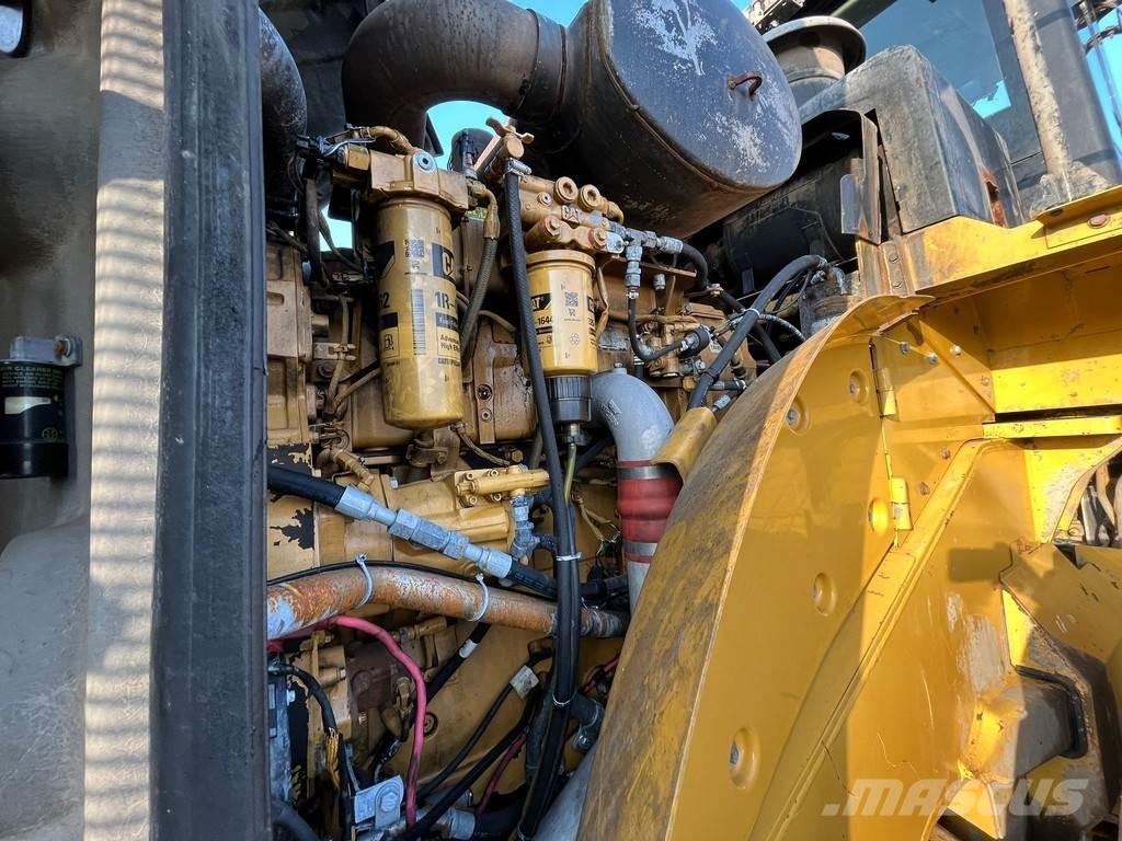 CAT 980H Pale gommate