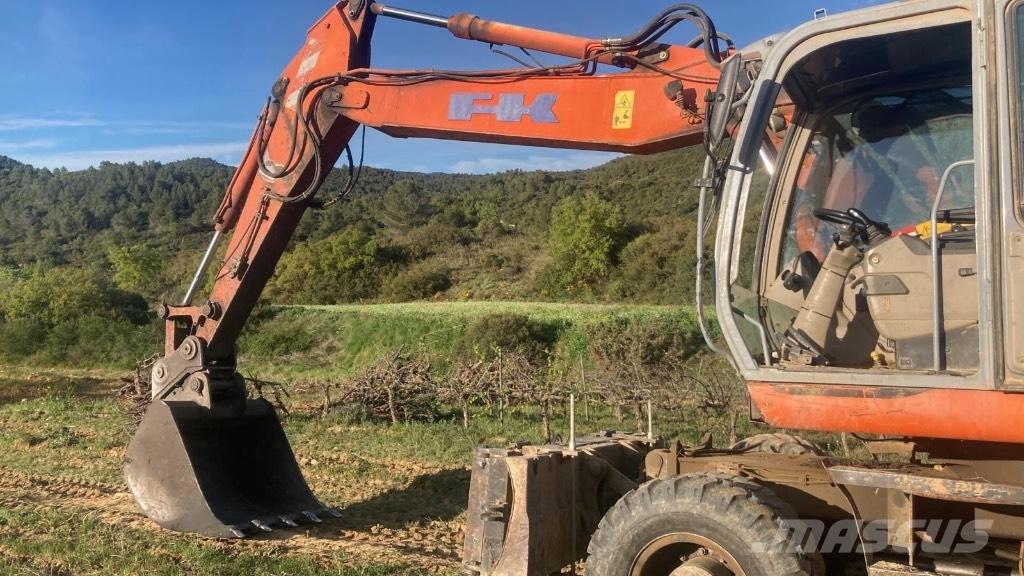 Fiat-Kobelco E 175 W Escavatori gommati