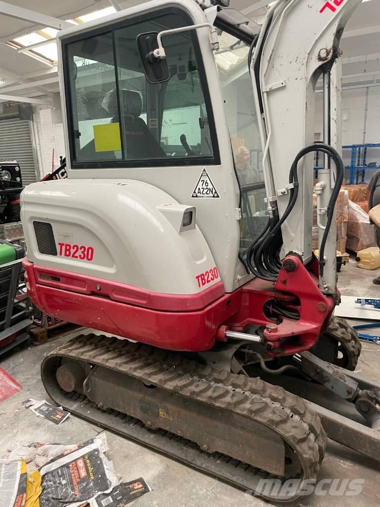 Takeuchi TB 230 Miniescavatori