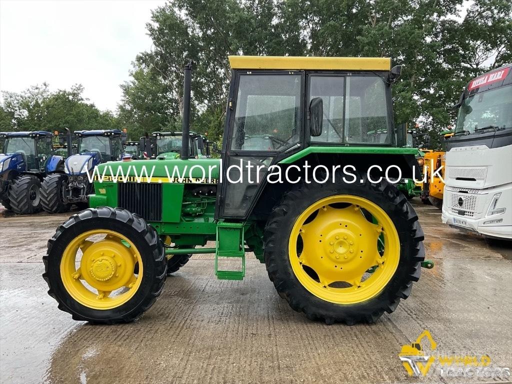 John Deere 2140 Trattori