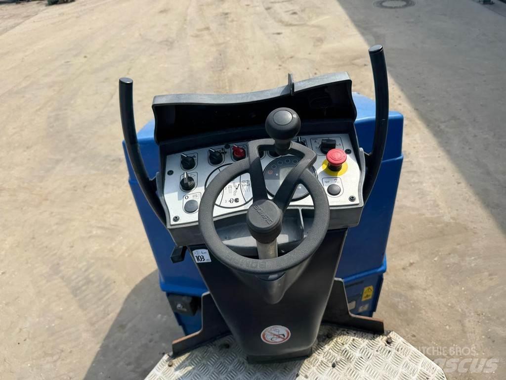 Bomag BW 100 AD-5 Rulli a doppio tamburo