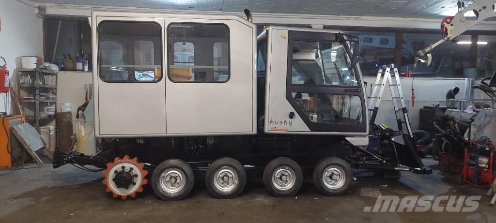 Prinoth Husky Battipista