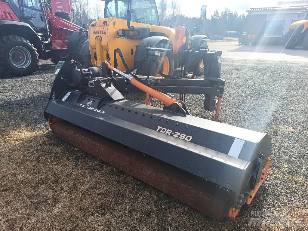 TMC TDR 250 Falciatrici/cimatrici per pascoli