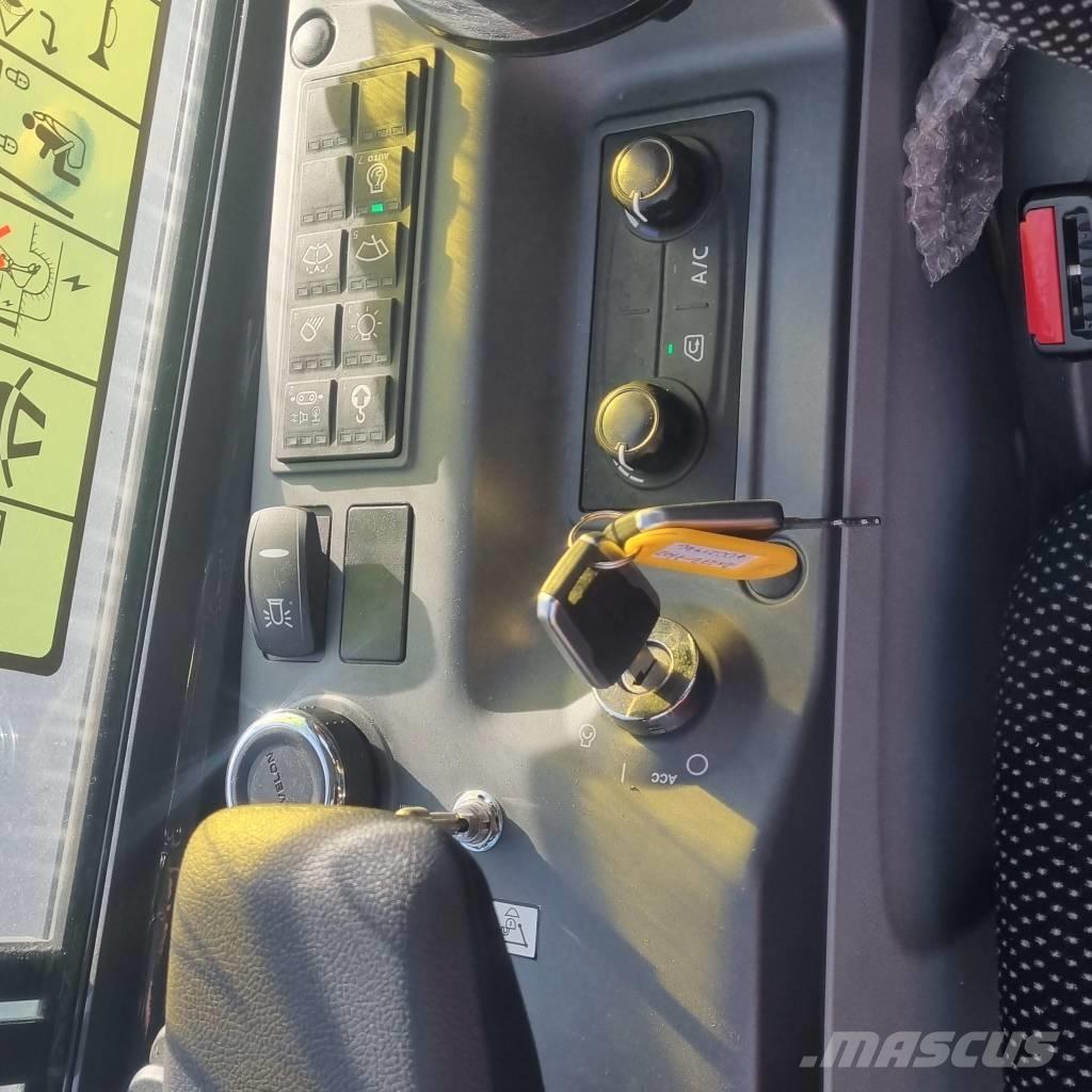  Delevon DX27-Z Miniescavatori