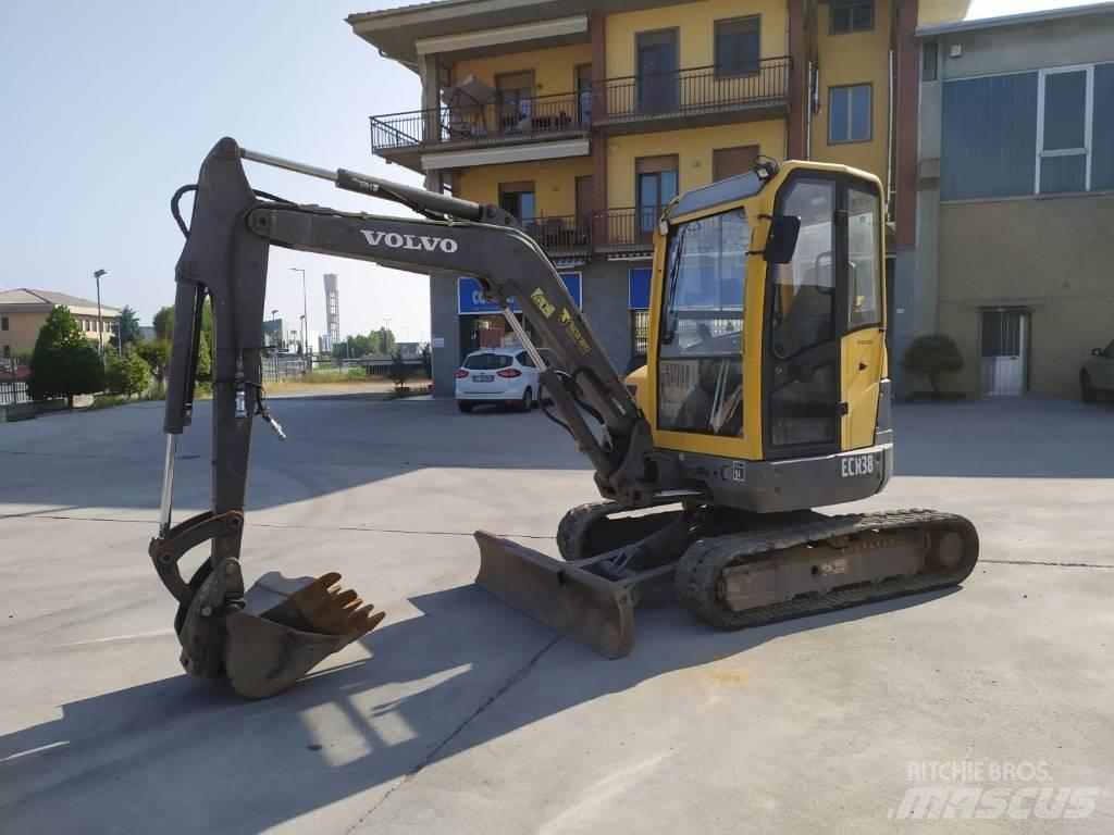 Volvo ECR 38 Miniescavatori