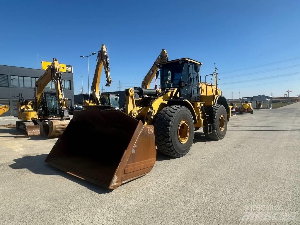 CAT 966 MXE Pale gommate
