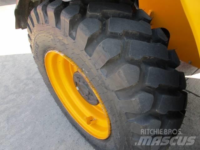 JCB 535-95 (646) Sollevatori telescopici
