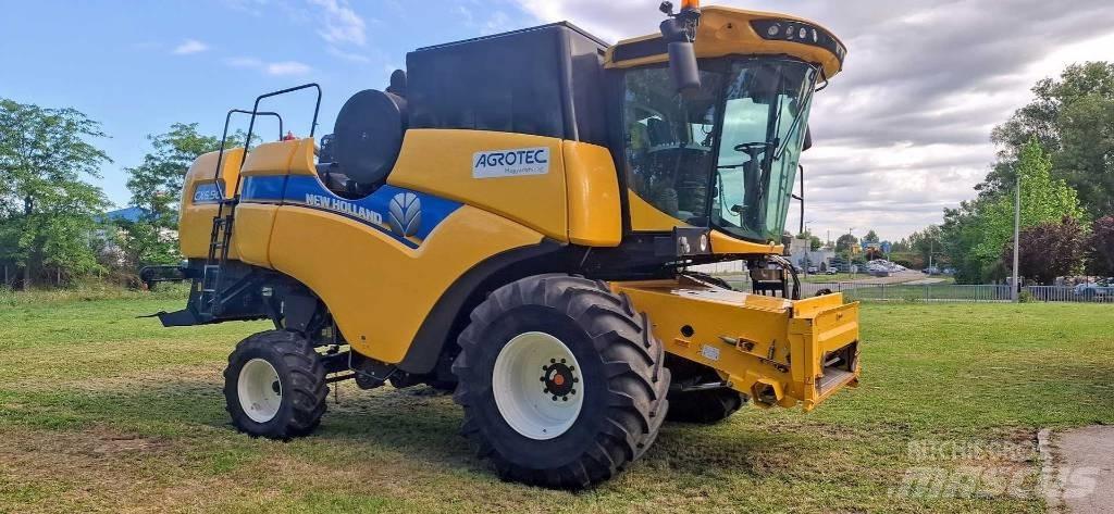 New Holland CX6.90 Mietitrebbiatrici