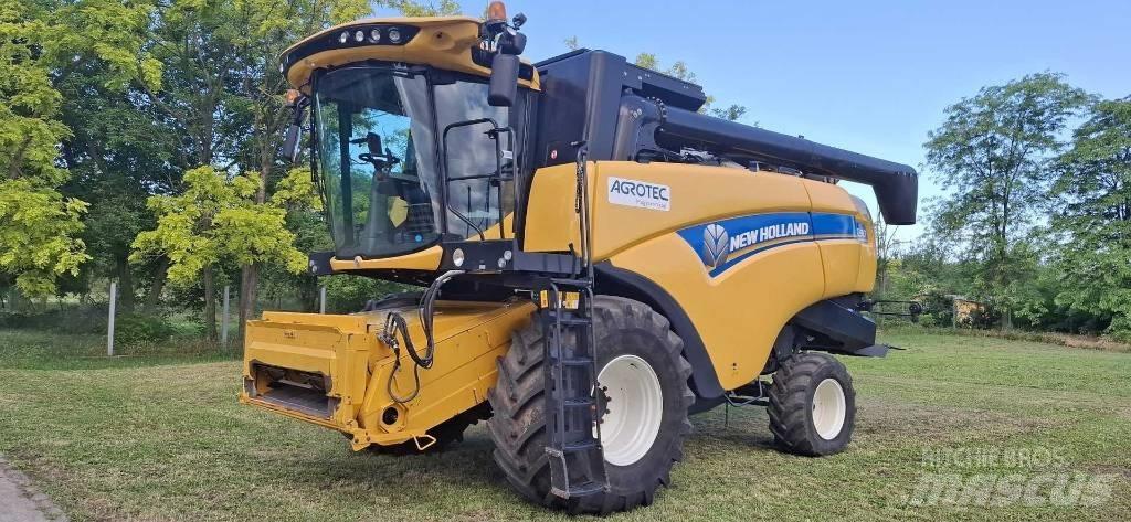 New Holland CX6.90 Mietitrebbiatrici