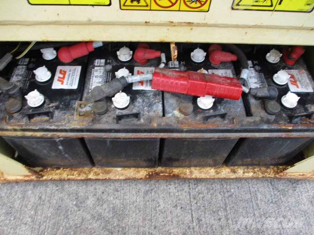 JLG 6RS (765) Piattaforme a pantografo