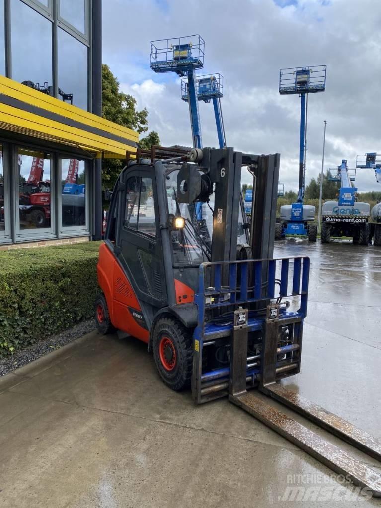 Linde H 30 CNG-02 Carrelli elevatori GPL