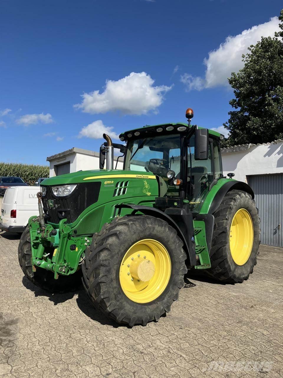 John Deere 6155R Trattori