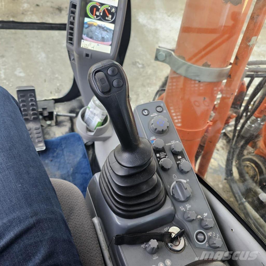 Hitachi ZX350LC-6 Escavatori cingolati