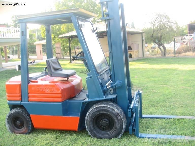 Toyota f5,,25 Carrelli elevatori diesel