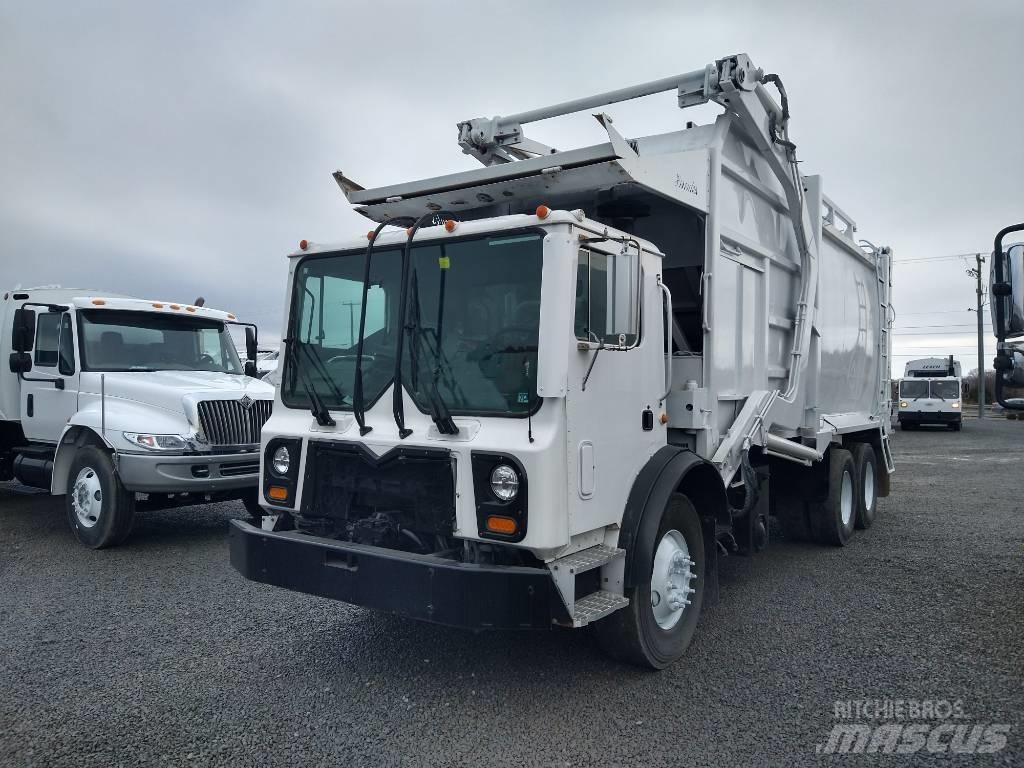 Mack MRU600 Camion dei rifiuti