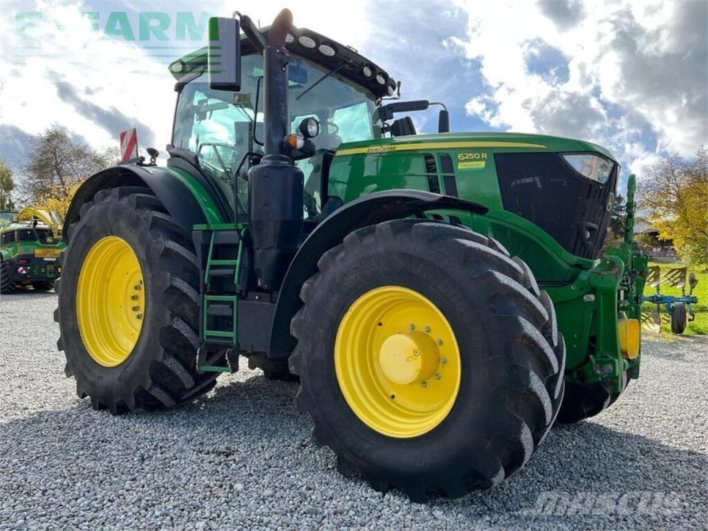 John Deere 6250r Trattori