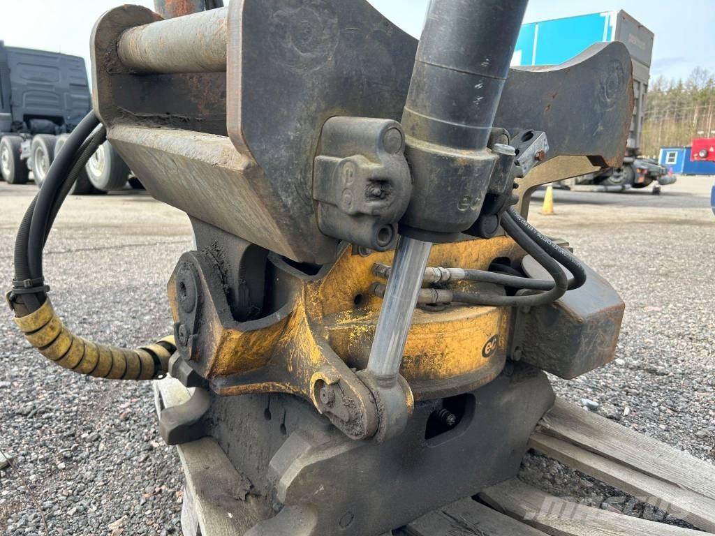 Engcon EC20B S70 Pale a rotazione
