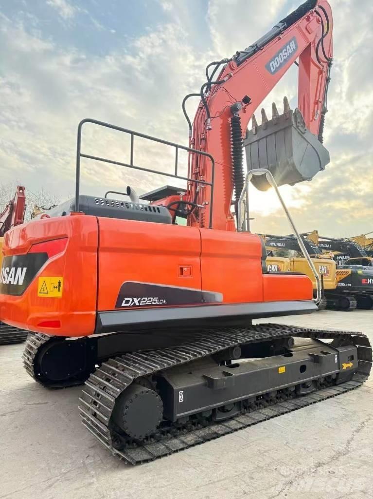 Doosan DX 225 LCA Escavatori medi 7t - 12t