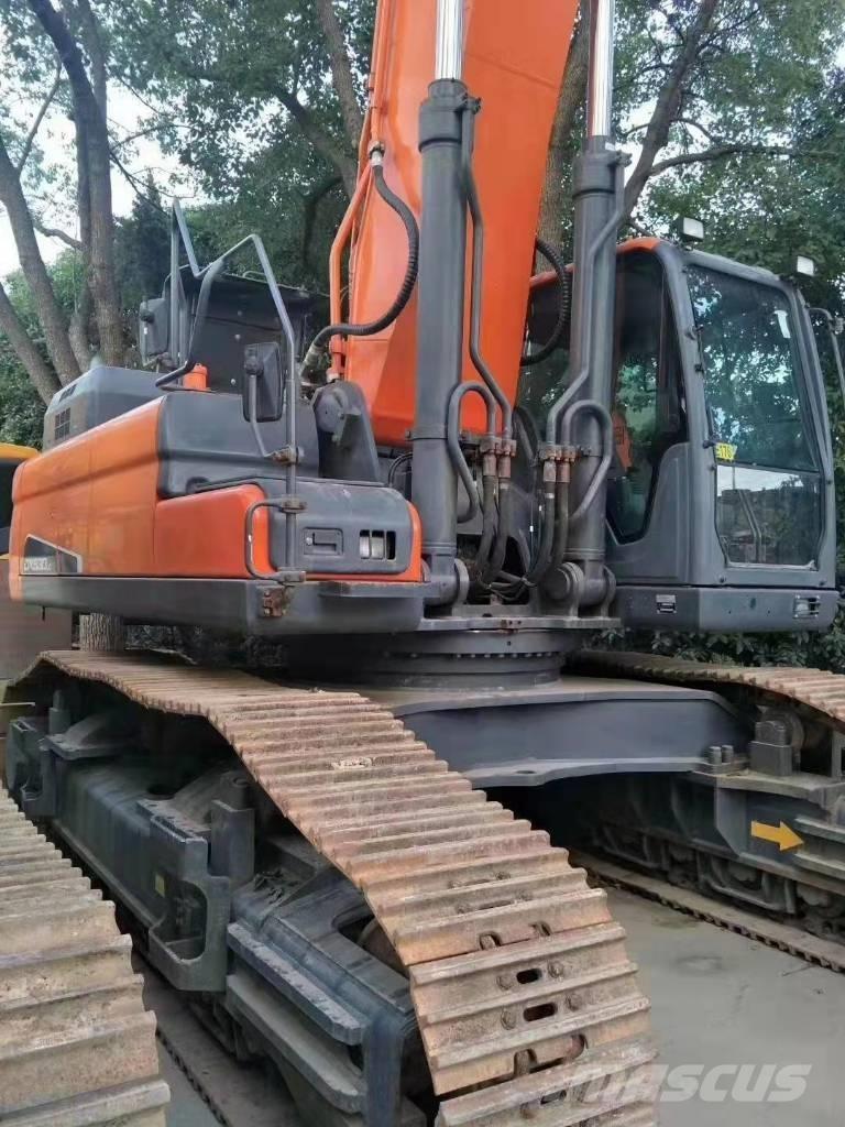 Doosan DX 530 Escavatori cingolati