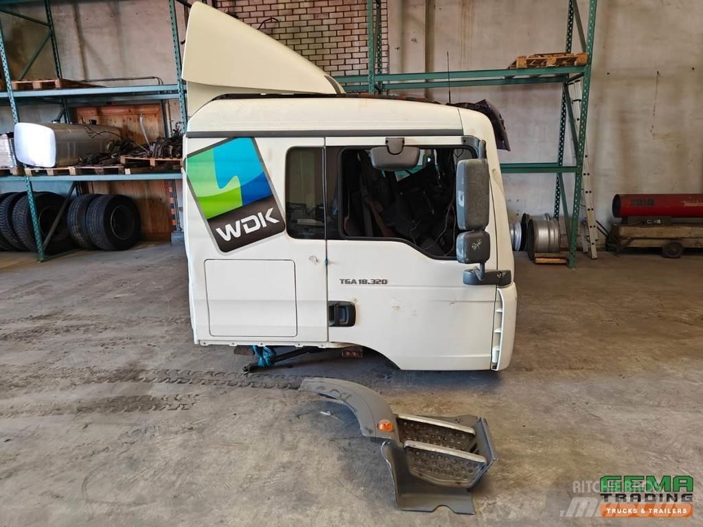 MAN TGA Cabine Cabine e interni