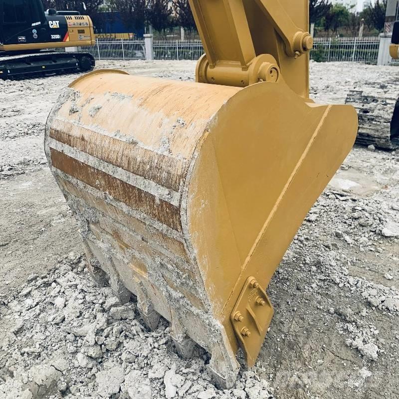 CAT 320 D Escavatori cingolati