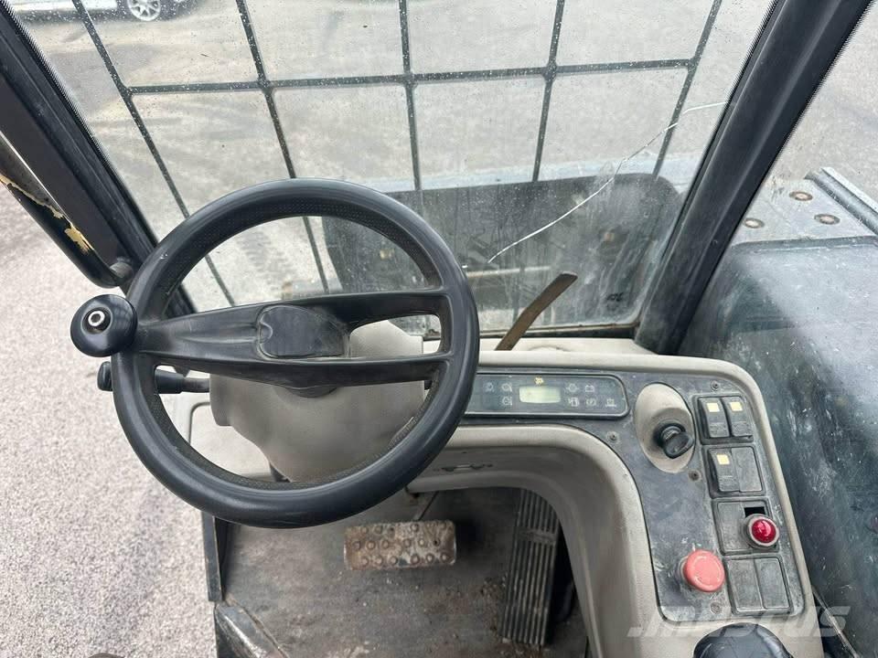 JCB TLT 25 D Sollevatori telescopici