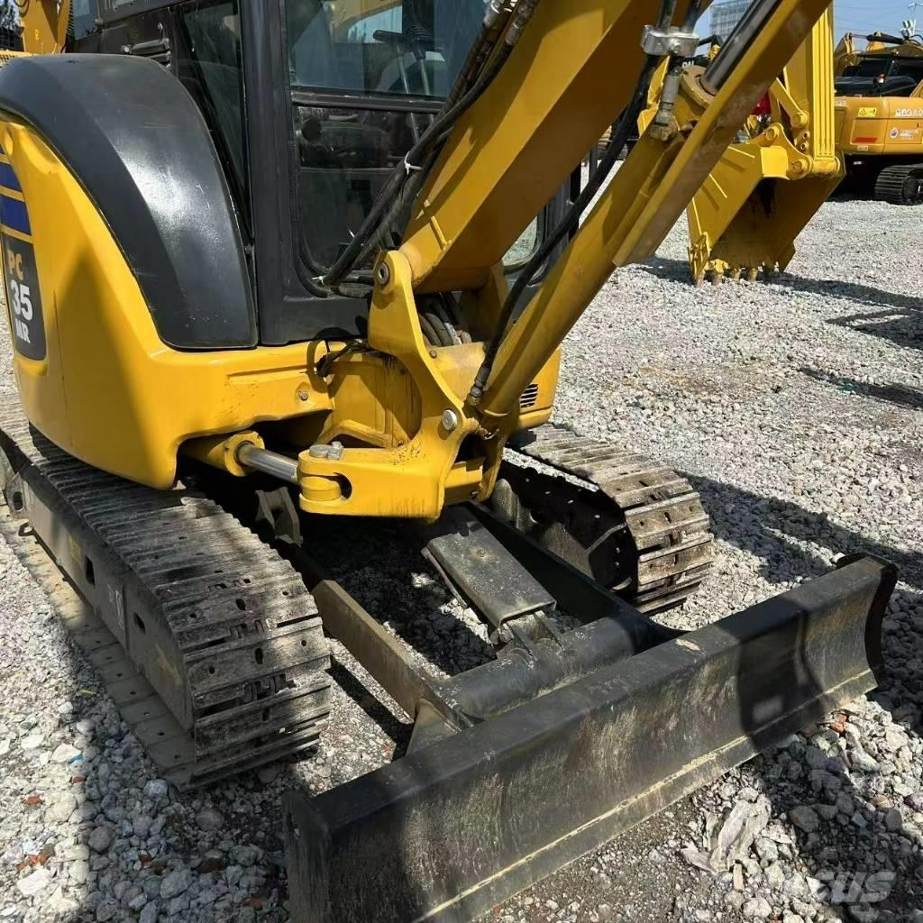 Komatsu 35 Escavatori cingolati
