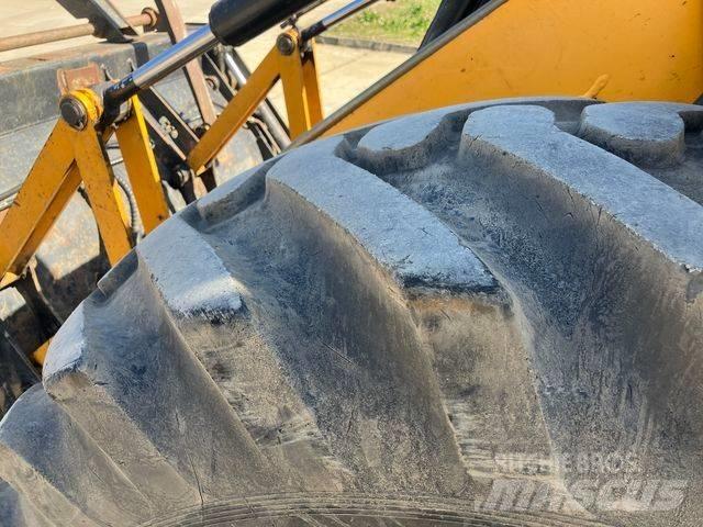 JCB 4 CX Terne