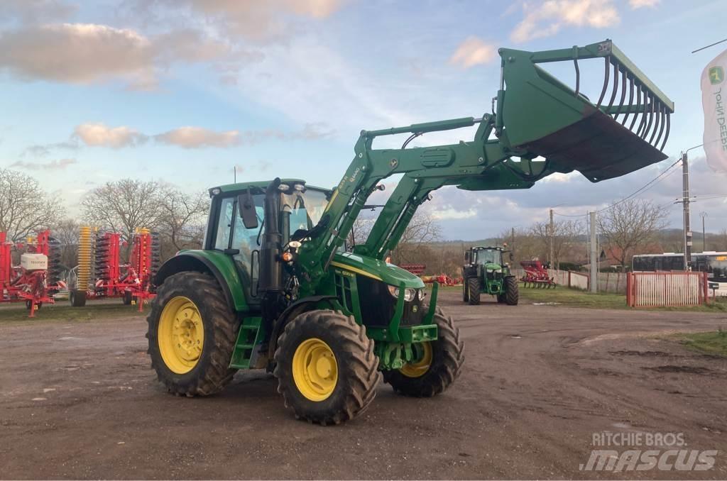 John Deere 6120M Trattori
