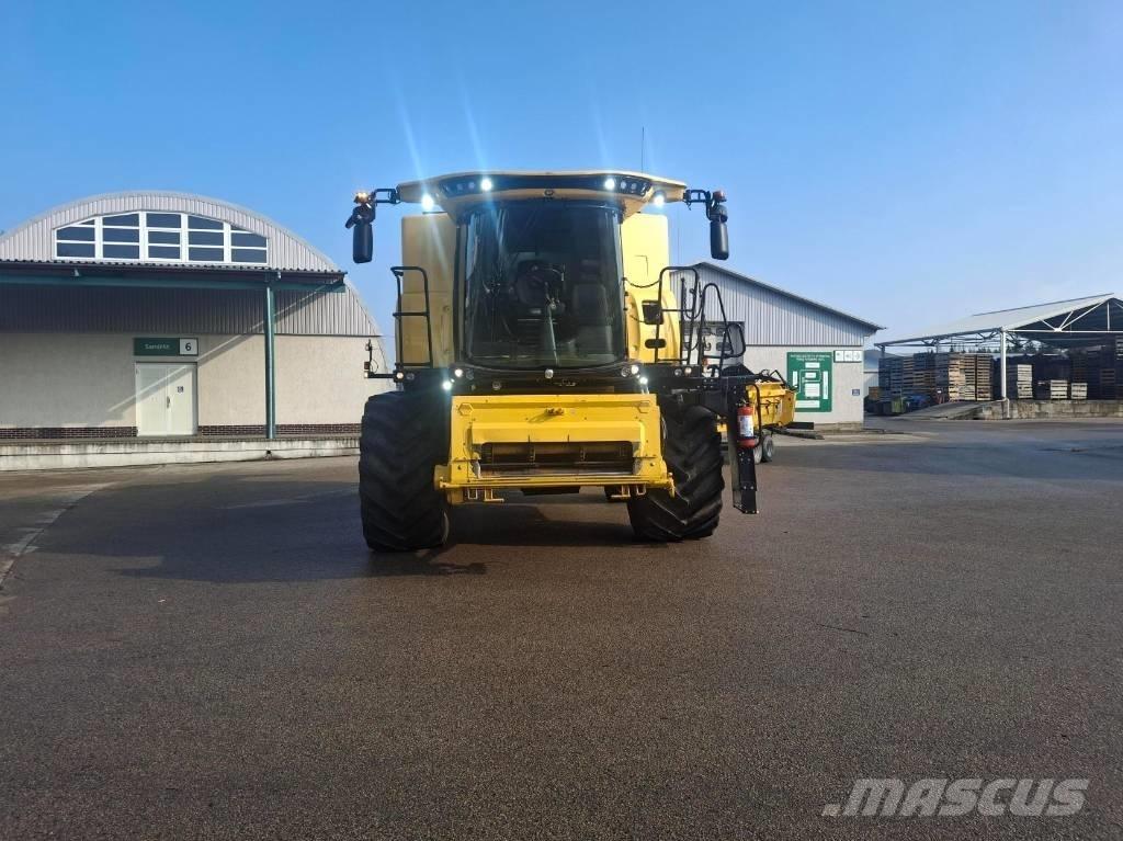 New Holland CX8.70 Mietitrebbiatrici
