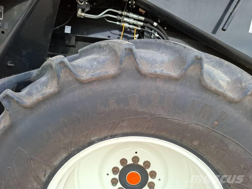 New Holland CX8.70 Mietitrebbiatrici