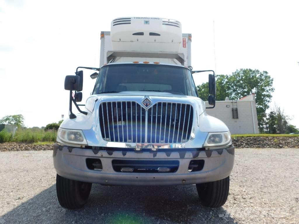 International 4400 Camion portacontainer