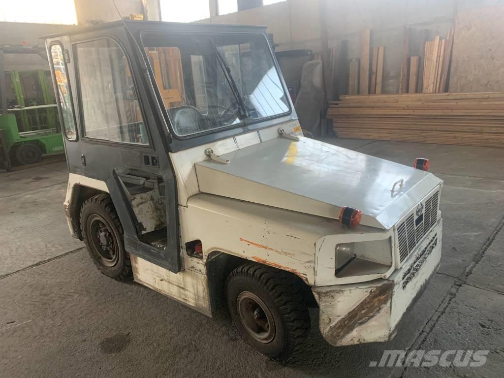 Nissan TD2500 V-2579 Mezzi aeroportuali