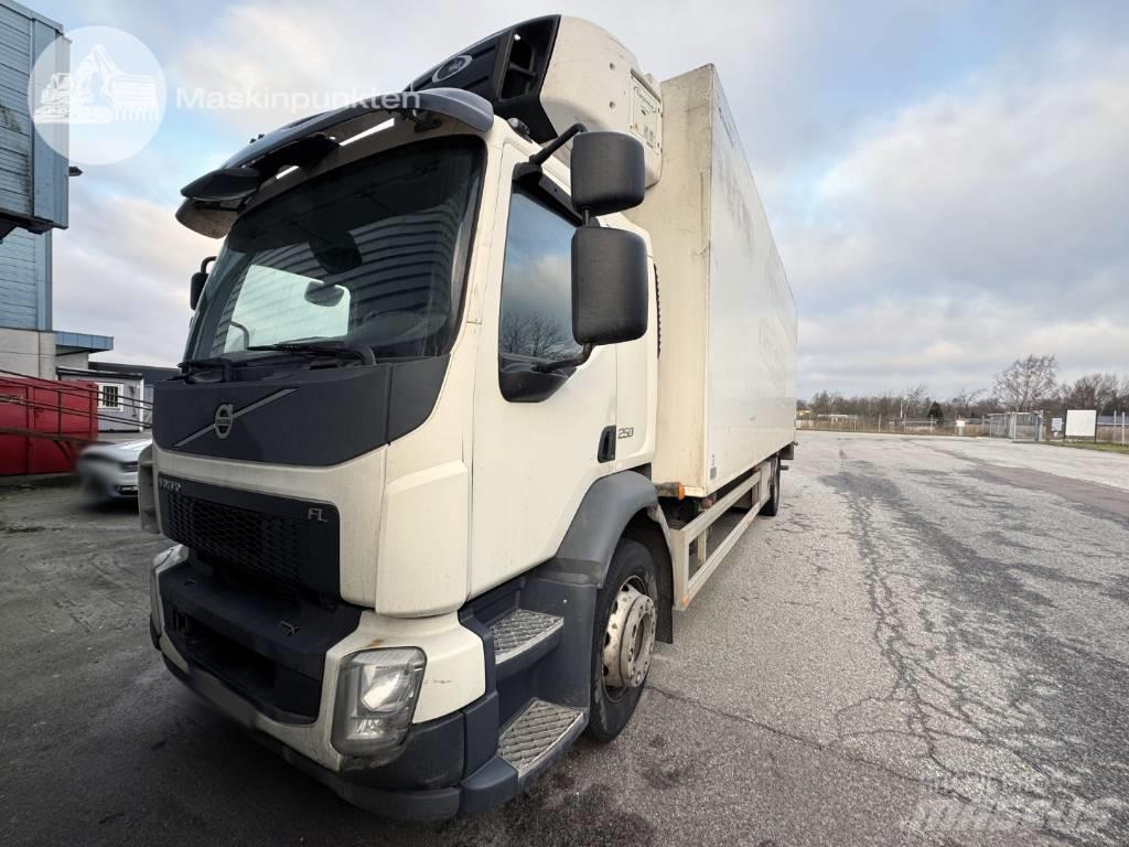 Volvo FL 250 Camion a temperatura controllata