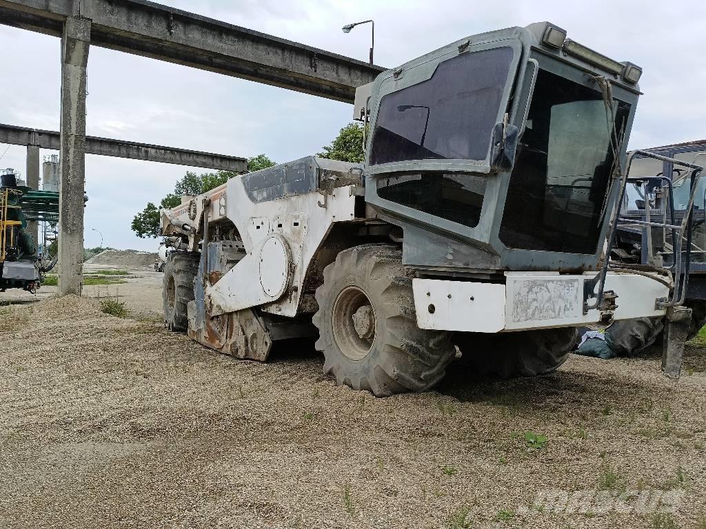 Wirtgen WR 2400 Riciclatori d'asfalto