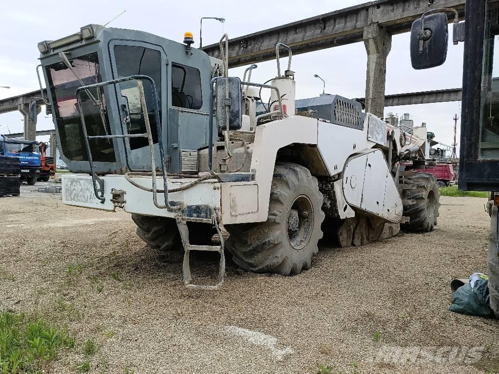 Wirtgen WR 2400 Riciclatori d'asfalto