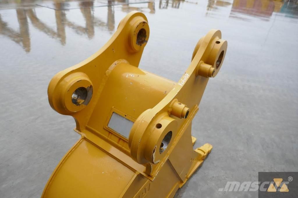 CAT 320 Bucket Benne