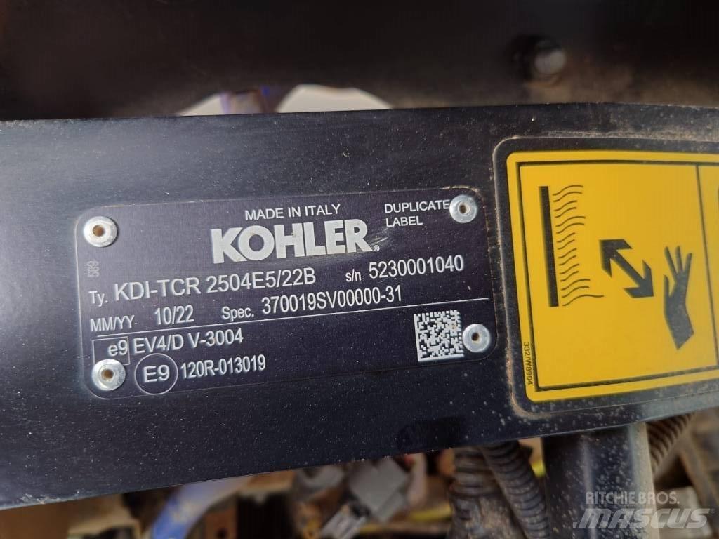 JCB 407 Pale gommate